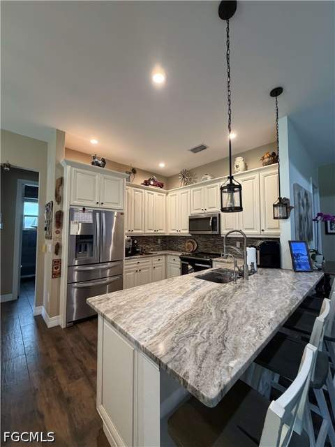 190 2nd St SE, Naples FL - photo 9 of 47