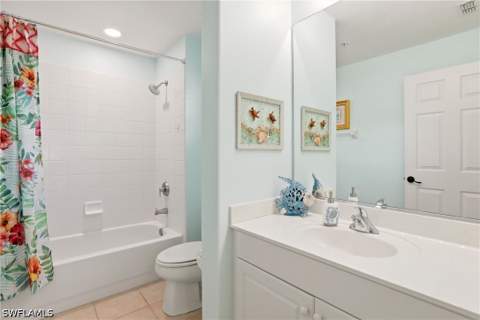 817 Carrick Bend Cir 201, Naples FL - photo 22 of 31