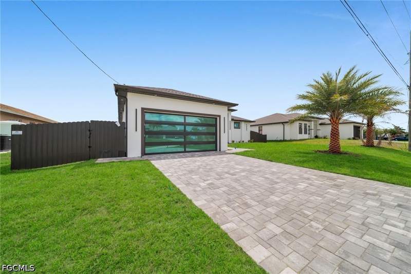 3 bedroom SingleFamilyResidence at 1237 NW 37th Ave, Cape Coral, Cape Coral — photo 3