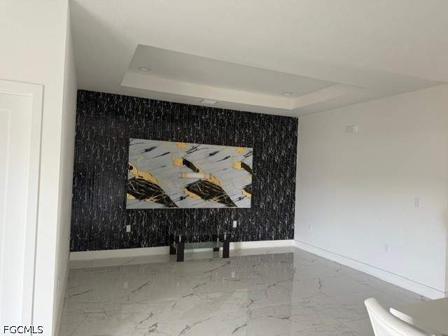 4 bedroom SingleFamilyResidence at 6013 Acorn Cir, Port Labelle, Labelle — photo 2