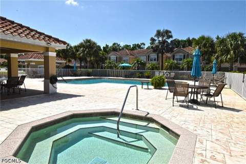 9060 Triangle Palm Ln 1206, Fort Myers FL - photo 13 of 35