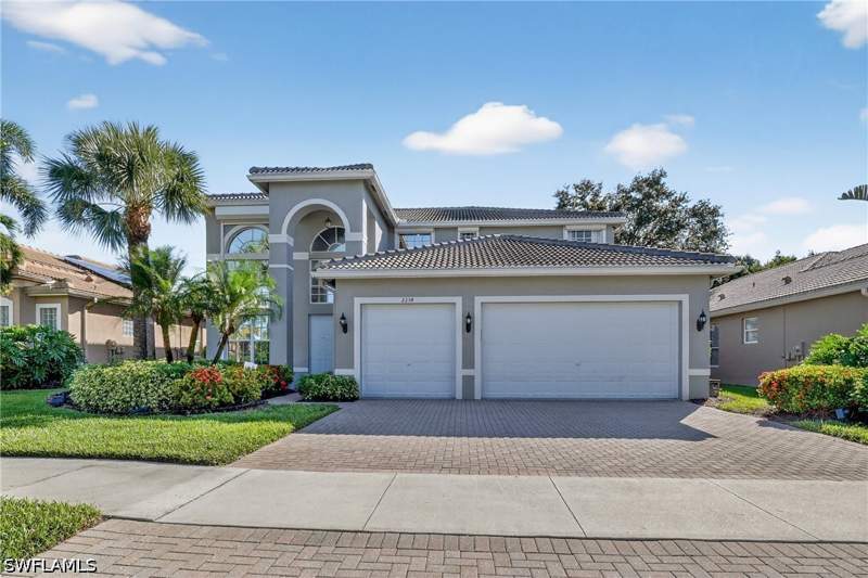 4 bedroom SingleFamilyResidence at 2234 Campestre Ter, Saturnia Lakes, Naples — photo 3