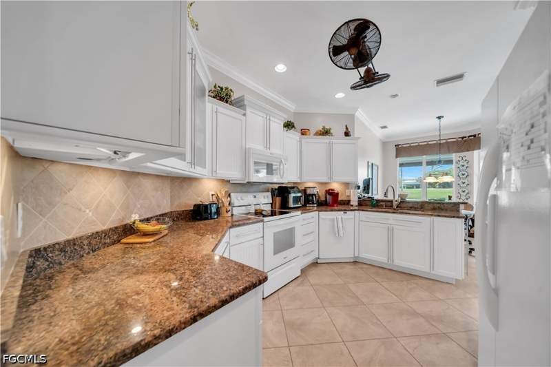 2 bedroom Attached at 8555 Fairway Bend Dr, Fairway Bend Village, Estero — photo 3