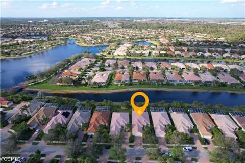 7983 Valentina Ct, Naples FL - photo 7 of 47