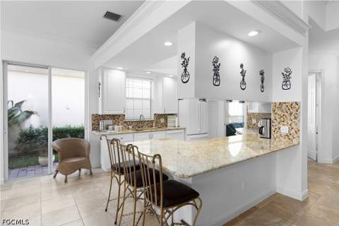 7983 Valentina Ct, Naples FL - photo 8 of 47