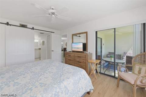 7260 Coventry Ct 405, Naples FL - photo 18 of 47