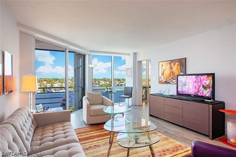 2 bedroom Condominium at 4751 Gulf Shore Blvd N 704, Terraces At Park Shore, Naples — photo 2