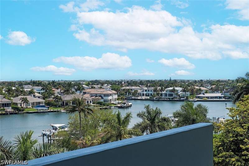 2 bedroom Condominium at 4751 Gulf Shore Blvd N 704, Terraces At Park Shore, Naples — photo 4