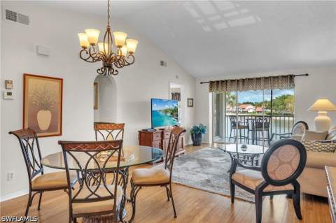 505 Mardel Dr 109, Naples FL - photo 7 of 18