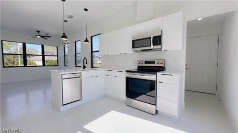 714 Chambers St E, Lehigh Acres FL - photo 12 of 15