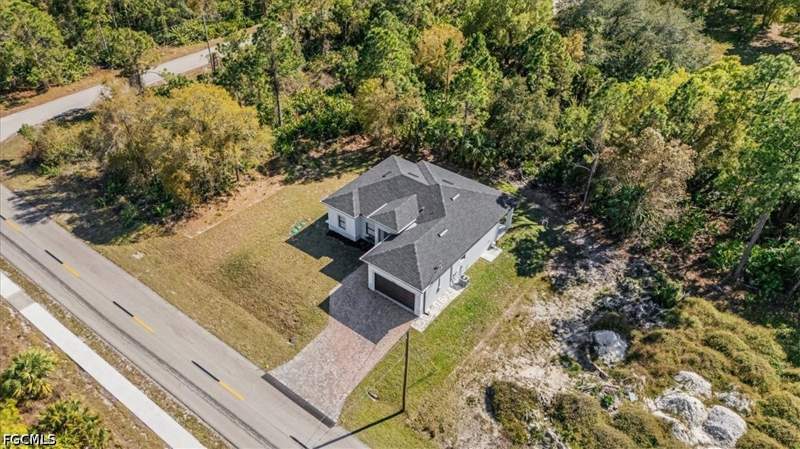 3 bedroom SingleFamilyResidence at 1504 E 6th St, Lehigh Estates, Lehigh Acres — photo 3