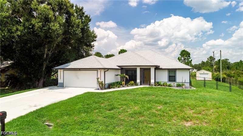 4 bedroom SingleFamilyResidence at 1012 Calvin Ave, Lehigh Acres, Lehigh Acres — photo 1