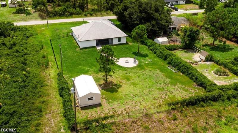 4 bedroom SingleFamilyResidence at 1012 Calvin Ave, Lehigh Acres, Lehigh Acres — photo 2
