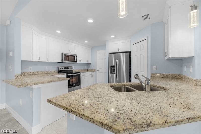 4 bedroom SingleFamilyResidence at 1012 Calvin Ave, Lehigh Acres, Lehigh Acres — photo 3