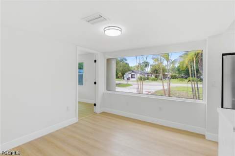 363 New York Dr, Fort Myers FL - photo 14 of 36