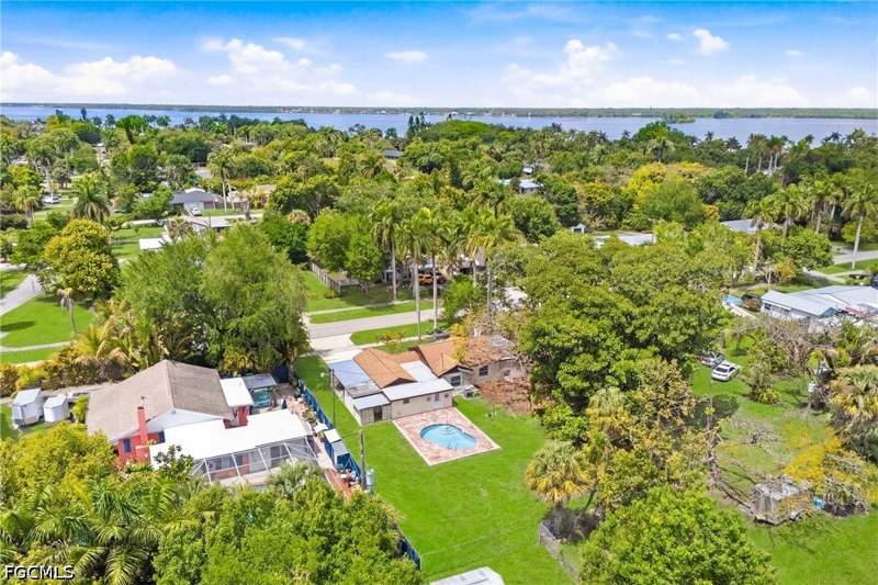 3 bedroom SingleFamilyResidence at 363 New York Dr, Alabama Grove Terrace, Fort Myers — photo 5