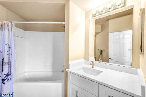 15630 Ocean Walk Cir 210, Fort Myers FL - photo 15 of 17