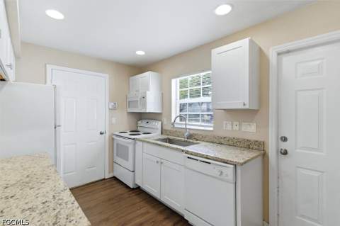 5257 Leeds Rd, Fort Myers FL - photo 10 of 30