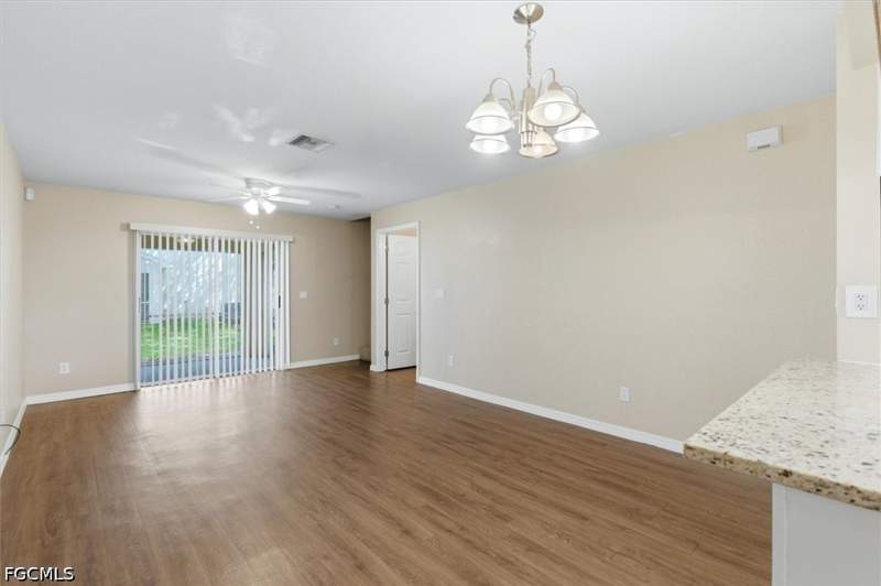 3 bedroom Townhouse at 5257 Leeds Rd, Pate Crest Villas 1, Fort Myers — photo 4