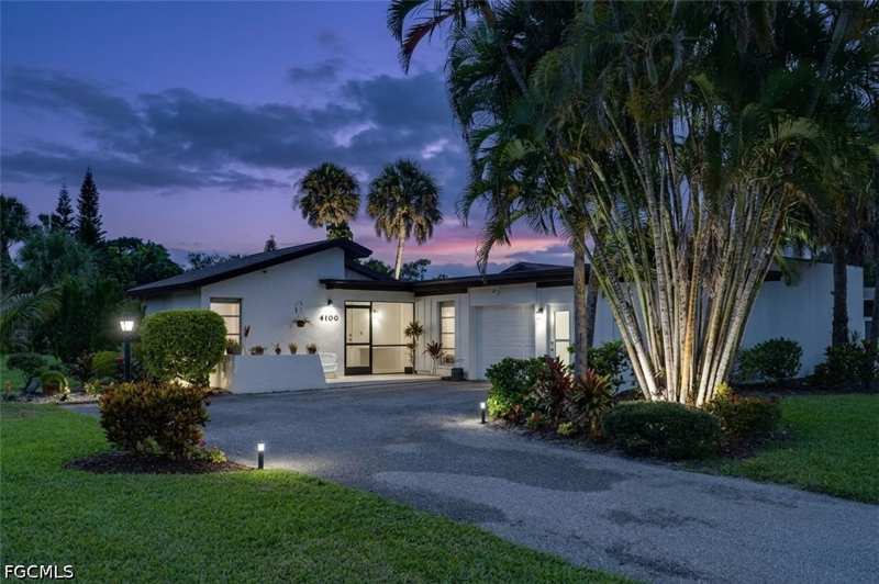 2 bedroom Attached at 4100 Lakewood Blvd F30, Lakewood Villas, Naples — photo 1