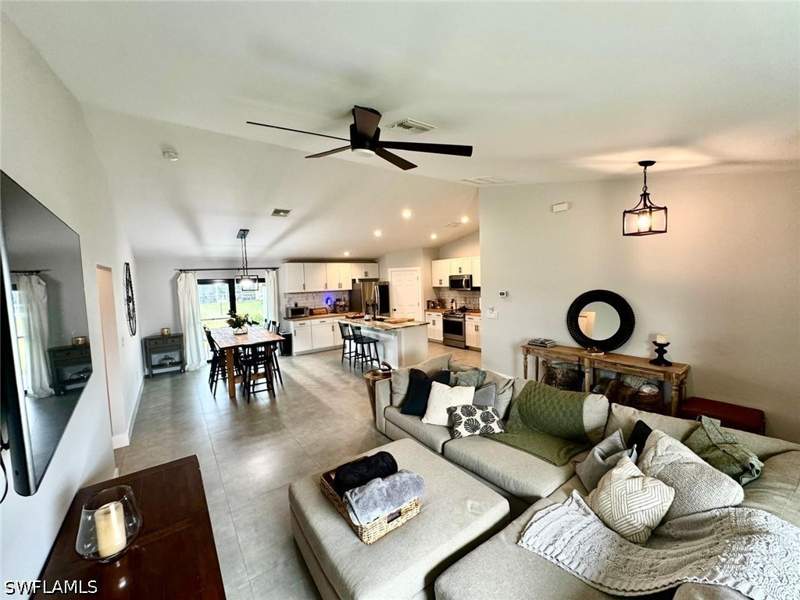 3 bedroom SingleFamilyResidence at 1010 Allman Ave, Lehigh Acres, Lehigh Acres — photo 3