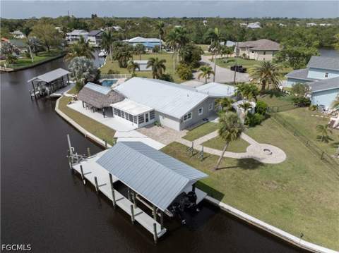 416 Seaworthy Rd, North Fort Myers FL - photo 6 of 30