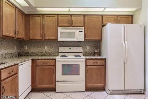 23238 Marsh Landing Blvd, Estero FL - photo 11 of 34