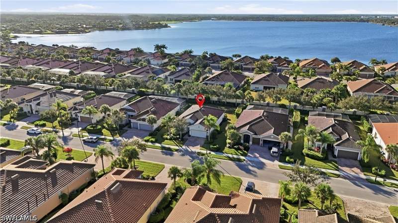 3 bedroom SingleFamilyResidence at 9328 Fieldstone Ln, The Quarry, Naples — photo 3