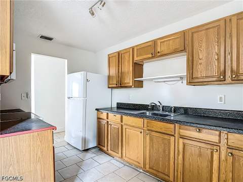 2407 Jaylen Watkins St, Fort Myers FL - photo 12 of 46