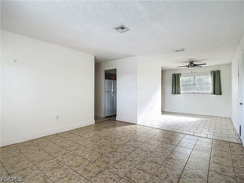 3 bedroom SingleFamilyResidence at 2407 Jaylen Watkins St, Fort Myers, Fort Myers — photo 5