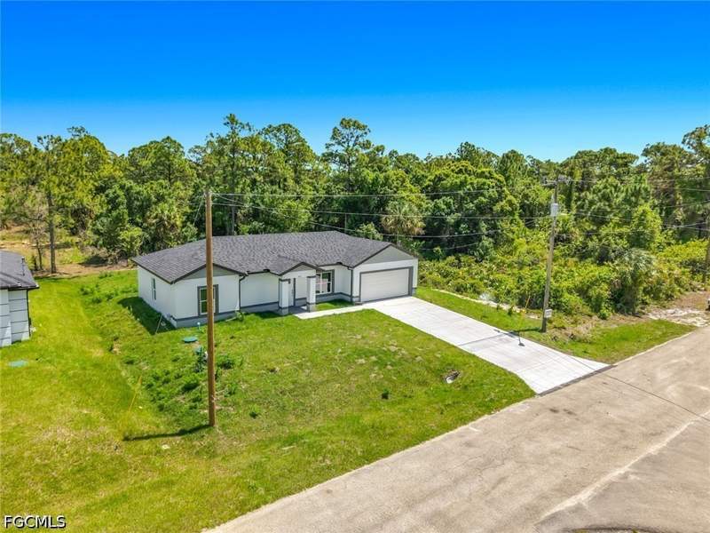 3 bedroom SingleFamilyResidence at 303 Long Ave S, Lehigh Acres, Lehigh Acres — photo 3
