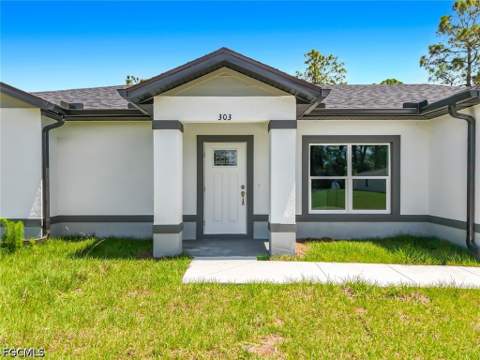 303 Long Ave S, Lehigh Acres FL - photo 8 of 27