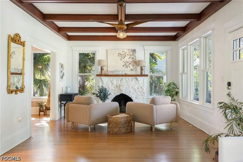 4 bedroom SingleFamilyResidence at 1473 Barcelona Ave, Valencia Terrace, Fort Myers — photo 3
