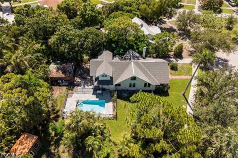 1473 Barcelona Ave, Fort Myers FL - photo 6 of 50