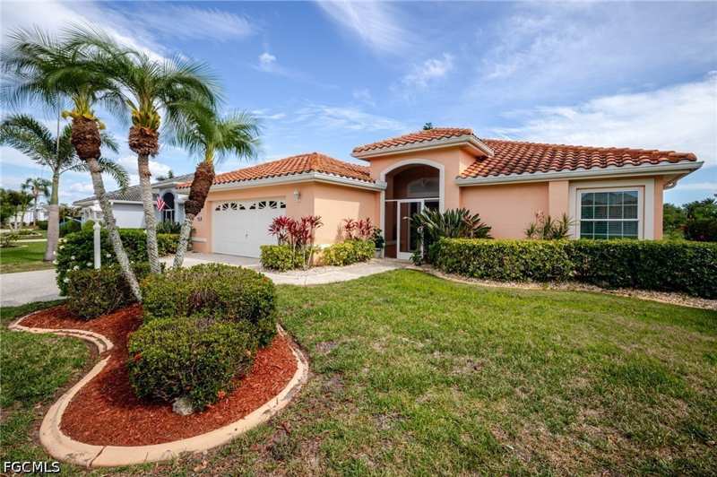 2 bedroom SingleFamilyResidence at 2420 Valparaiso Blvd, Del Vera Country Club, North Fort Myers — photo 1