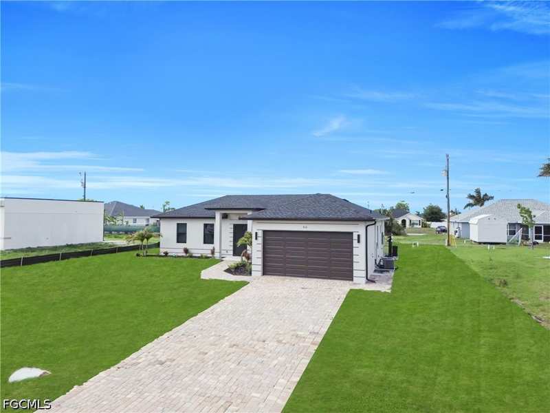 3 bedroom SingleFamilyResidence at 513 NW 25th Ter, Cape Coral, Cape Coral — photo 1