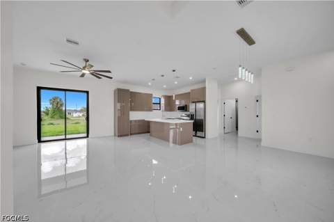 513 NW 25th Ter, Cape Coral FL - photo 24 of 39