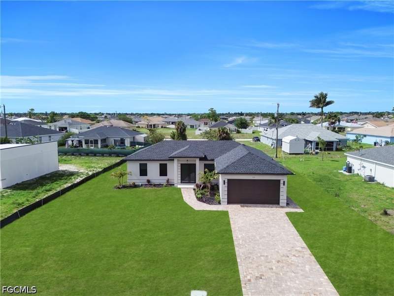 3 bedroom SingleFamilyResidence at 513 NW 25th Ter, Cape Coral, Cape Coral — photo 4