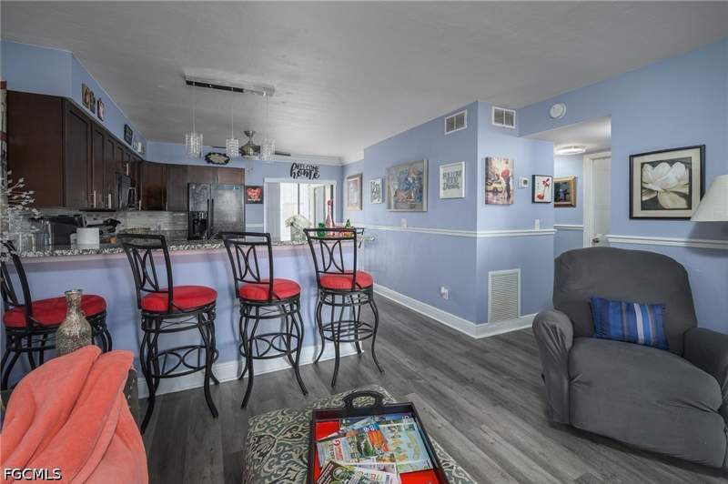 2 bedroom Condominium at 4903 Vincennes St 110, Miramar Arms Condo, Cape Coral — photo 4