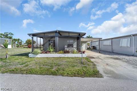 5655 Captain John Smith Loop, North Fort Myers FL - photo 7 of 48