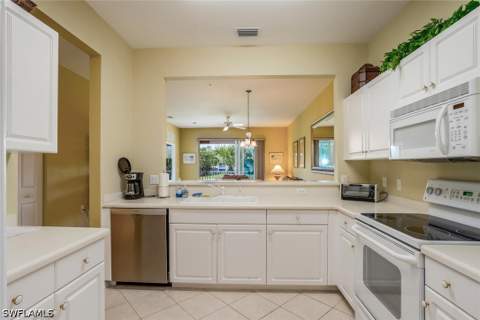 3980 Bishopwood Ct E 204, Naples FL - photo 12 of 28