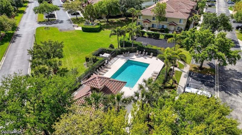 3 bedroom Condominium at 9400 Ivy Brook Run 110, Village Of Stoneybrook, Fort Myers — photo 3