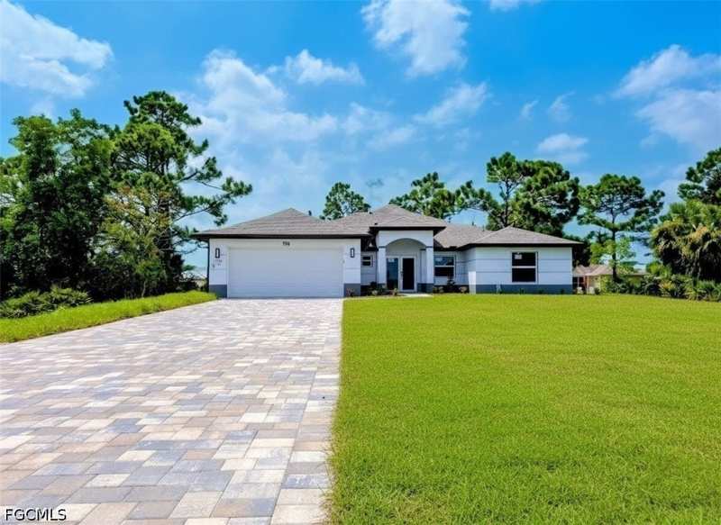 4 bedroom SingleFamilyResidence at 798 Bell Blvd S, Lehigh Acres, Lehigh Acres — photo 1