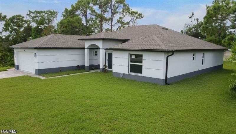 4 bedroom SingleFamilyResidence at 798 Bell Blvd S, Lehigh Acres, Lehigh Acres — photo 2