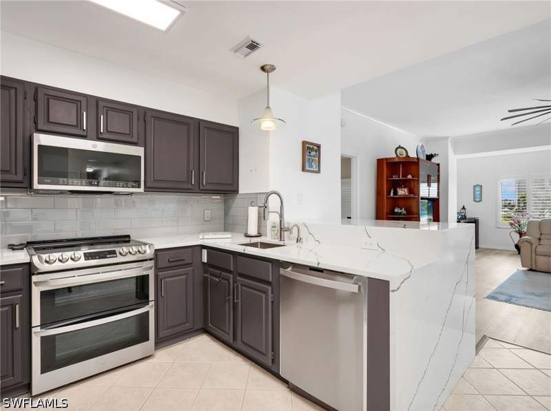 2 bedroom Condominium at 201 Arbor Lake Dr 2-501, Arbor Trace, Naples — photo 3