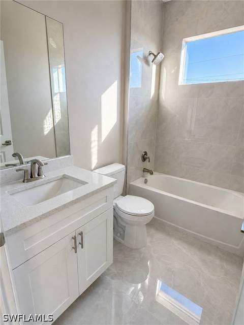 1927 Tryon Ct, Lehigh Acres FL - photo 13 of 17