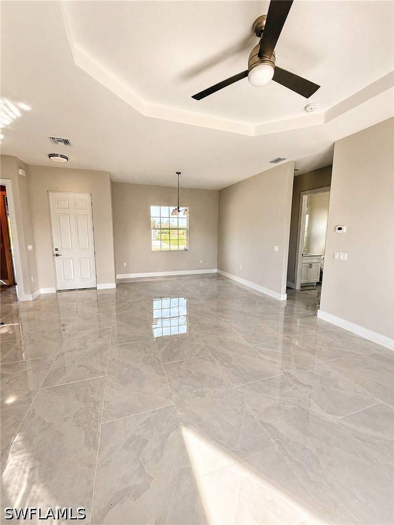 3 bedroom SingleFamilyResidence at 1927 Tryon Ct, Greenbriar, Lehigh Acres — photo 2