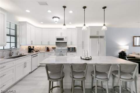 15068 Summit Place Cir, Naples FL - photo 7 of 30