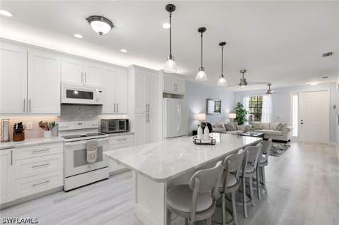 15068 Summit Place Cir, Naples FL - photo 8 of 30