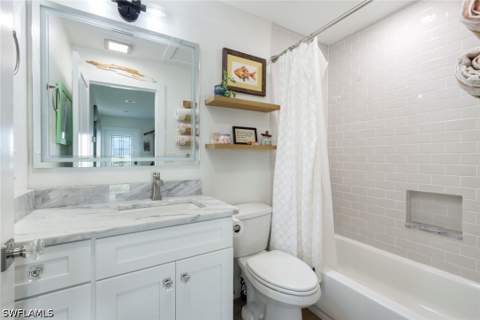 20621 Pine Tree Ln, Estero FL - photo 14 of 22